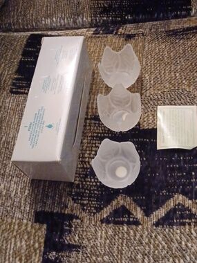 4/$60 New PartyLite Frosted Lotus Blossom Trio - Candle Holders